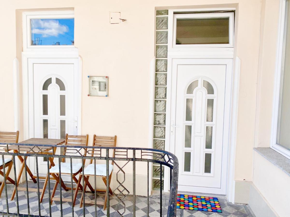 בודפשט Luxury Apartment In The Centre Ac Parking Garden מראה חיצוני תמונה
